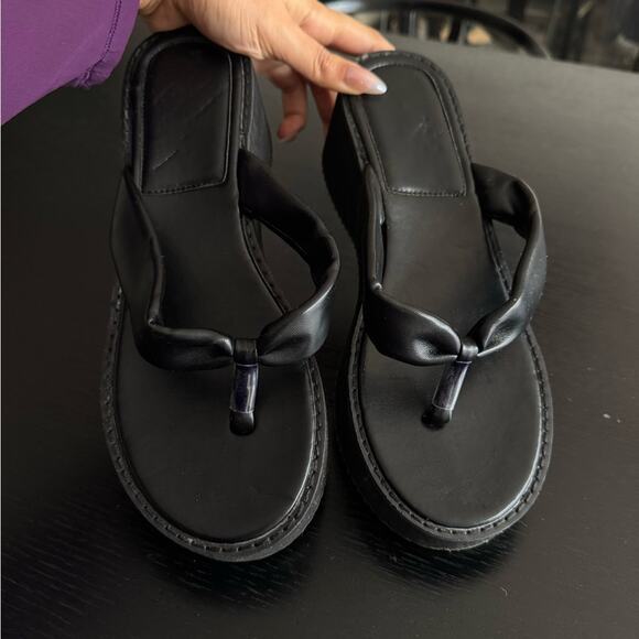 Black faux leather platform sandals - Picture 1 of 5
